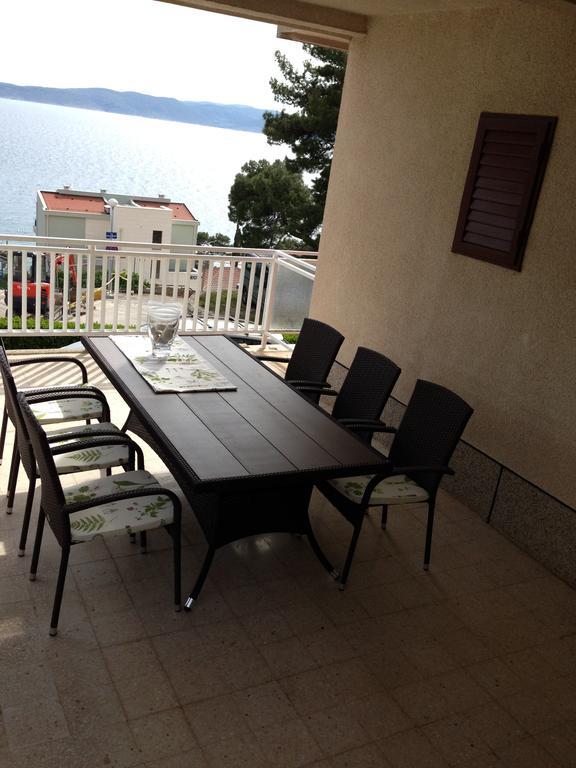 Apartments Villa Karme Брела Екстериор снимка