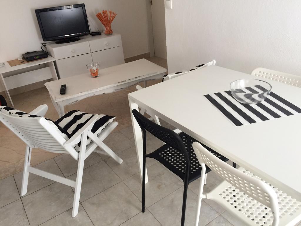 Apartments Villa Karme Брела Екстериор снимка