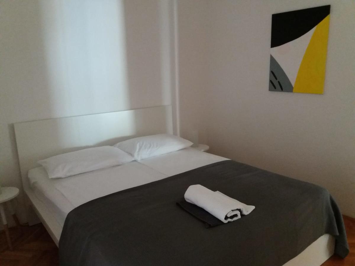 Apartments Villa Karme Брела Екстериор снимка